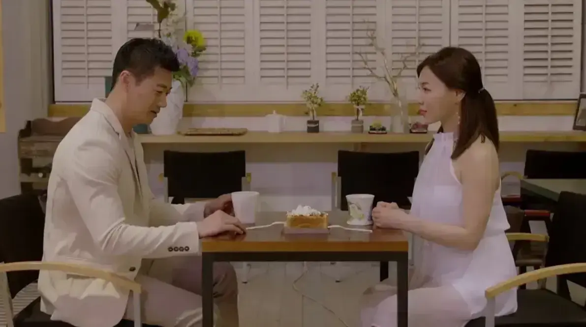 韩国电影《邻居家妻子》未删减1080P韩语中字在线观看-邻居家老婆高清完整版百度网盘百度网盘夸克迅雷下载-乏味婚姻中的情感越界