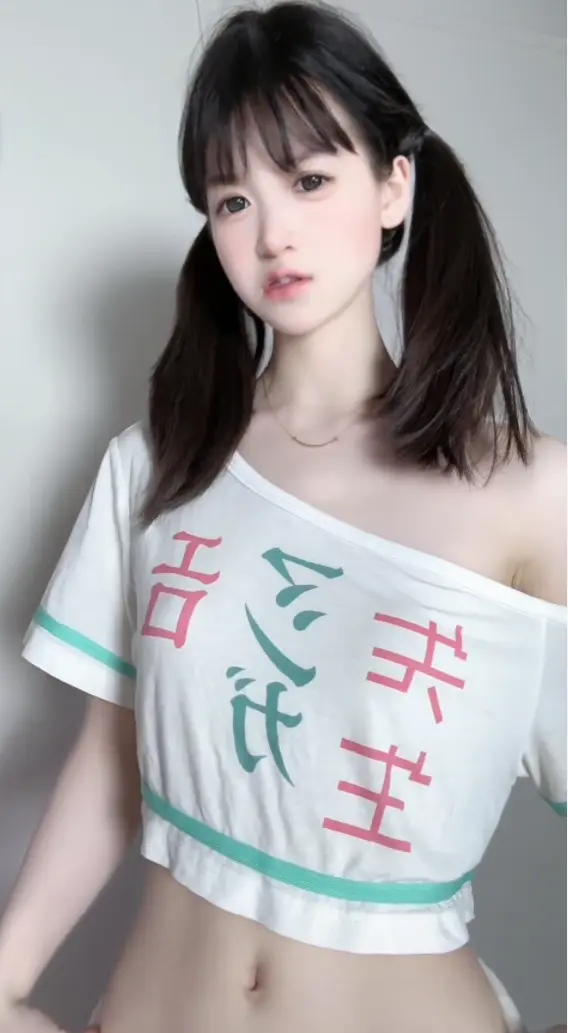 《萌小栖》萌系写真全套收录-4K超清未删减-持续更新内嵌字幕-高清洗版无水印