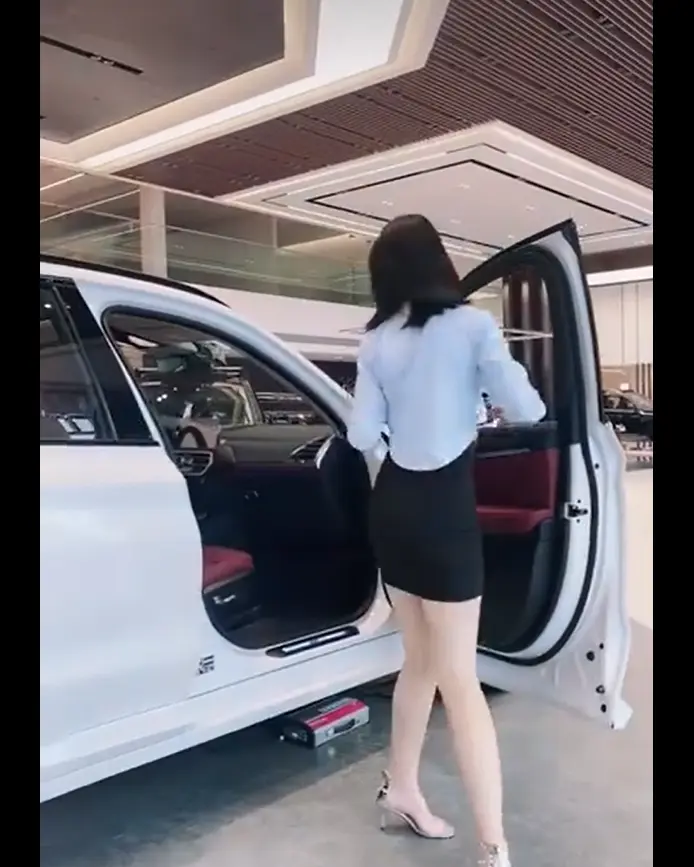 佳木斯新玛特迪桑特女销售导购实录-1080P高清成片无删减免费在线看-全系列佳木斯新玛特迪桑特女销售视频-无广告全收录
