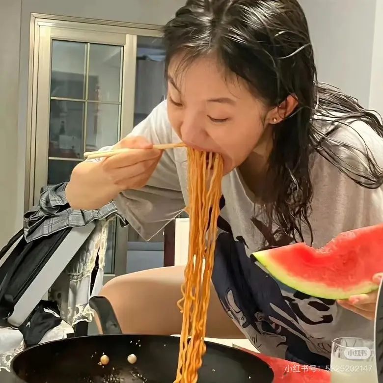 《特殊的按摩精油》HD1080P高清无删减完整版-特殊的按摩精油在线免费观看无广告-手机电脑端均可流畅播放